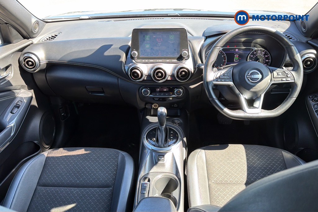 Nissan Juke N-Connecta Automatic Petrol SUV - Stock Number (1638179) - 1st supplementary image