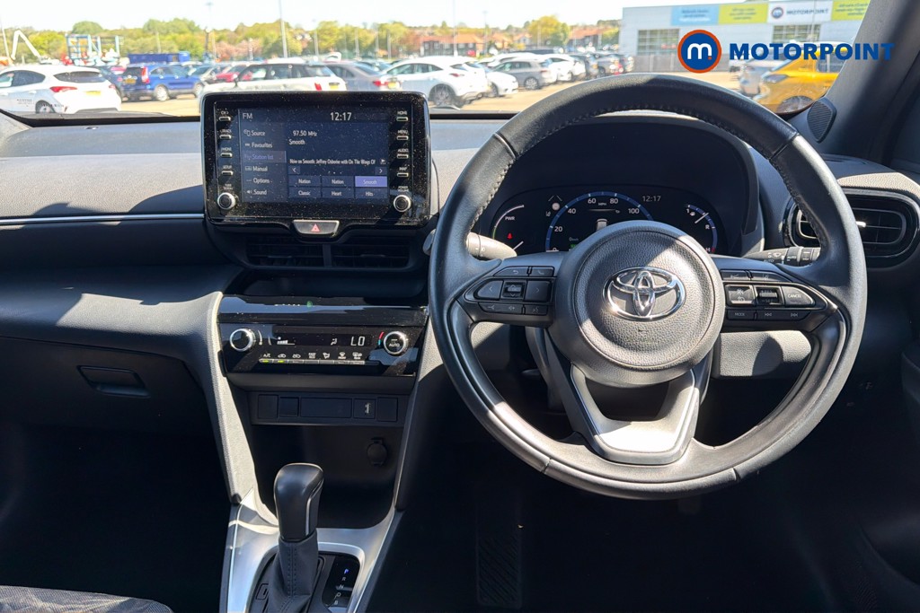 Toyota Yaris Cross Design Automatic Petrol-Electric Hybrid Estate - Stock Number (1639159) - 2nd supplementary image