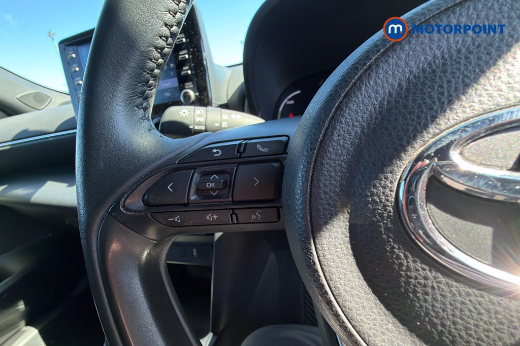 Toyota Yaris Cross Design Automatic Petrol-Electric Hybrid Estate - Stock Number (1639159) - 3rd supplementary image