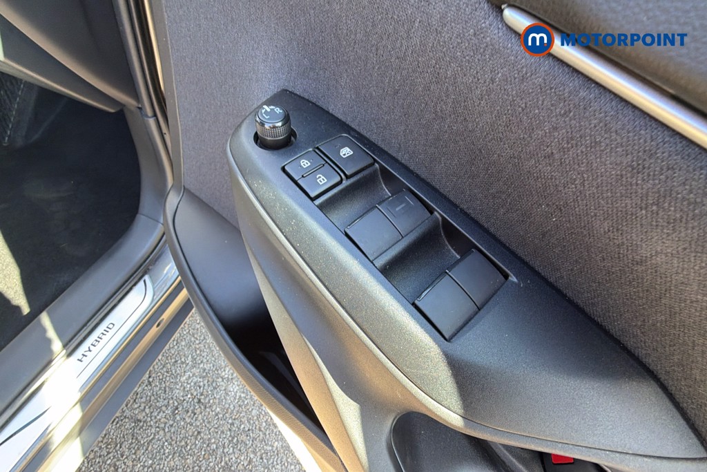 Toyota Yaris Cross Design Automatic Petrol-Electric Hybrid Estate - Stock Number (1639159) - 20th supplementary image