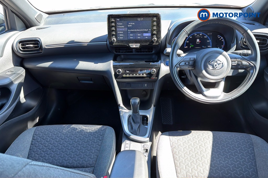 Toyota Yaris Cross Design Automatic Petrol-Electric Hybrid Estate - Stock Number (1639159) - 1st supplementary image