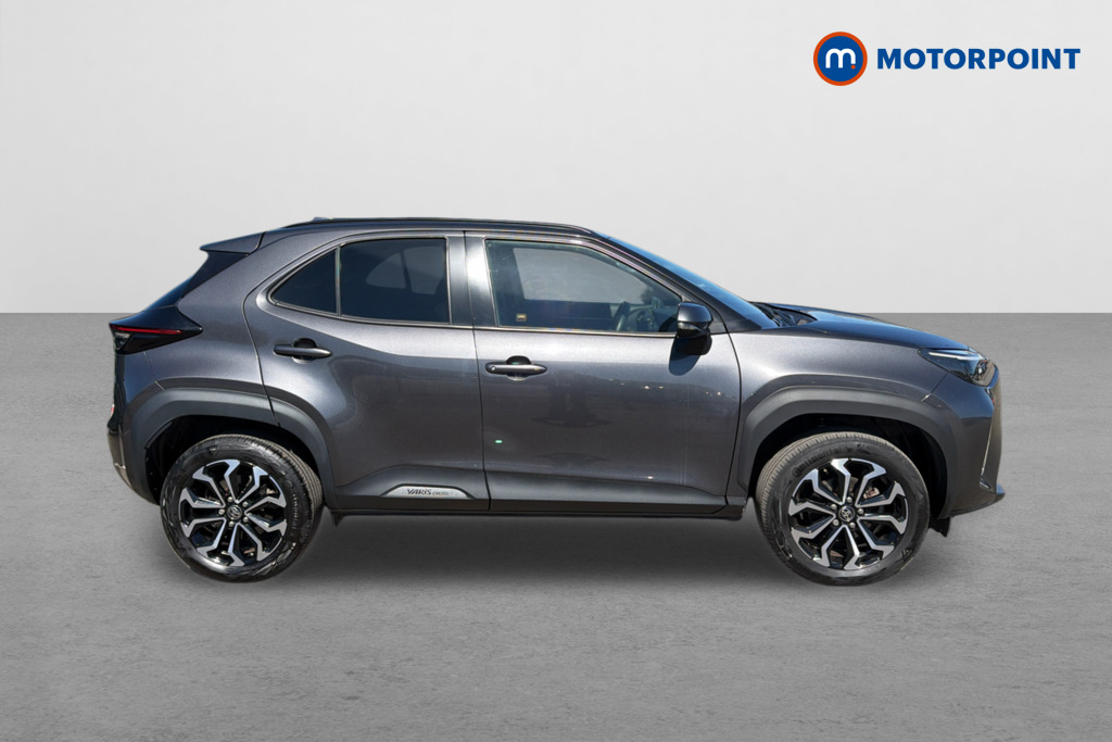Toyota Yaris Cross Design Automatic Petrol-Electric Hybrid Estate - Stock Number (1639159) - Drivers side