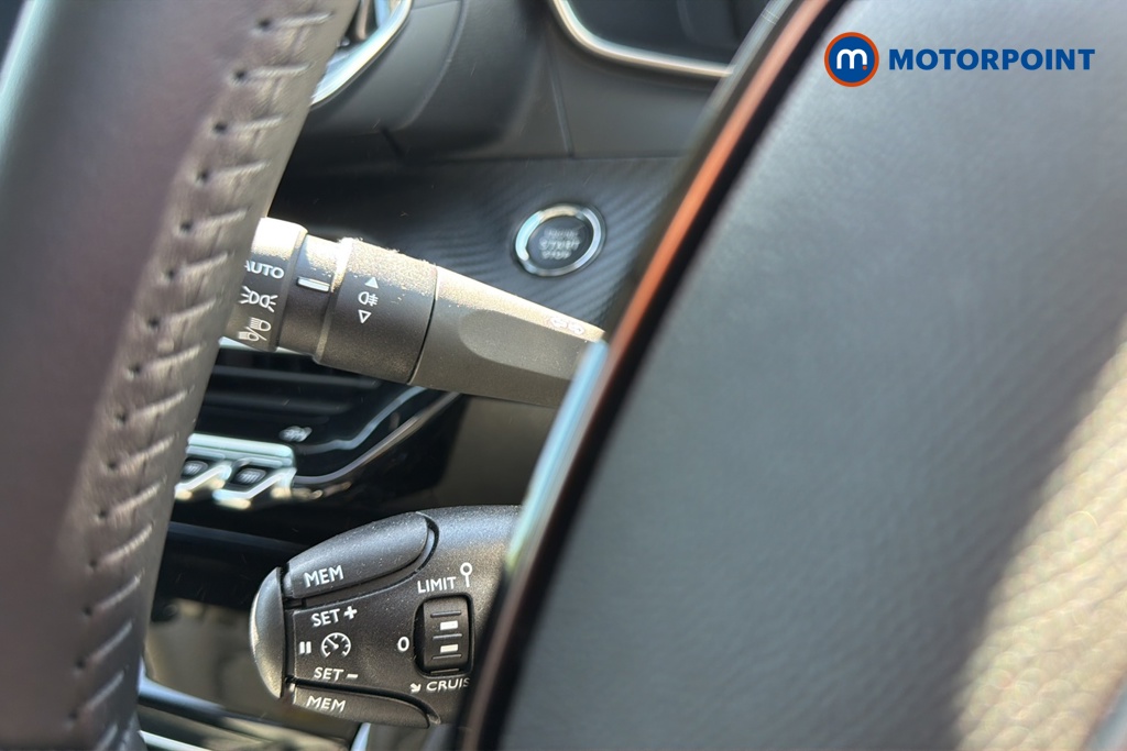 Peugeot 208 Allure Manual Petrol Hatchback - Stock Number (1640005) - 5th supplementary image