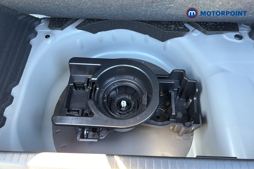 Peugeot 208 Allure Manual Petrol Hatchback - Stock Number (1640005) - 33rd supplementary image