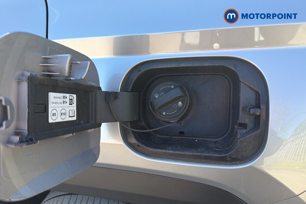 Hyundai Tucson Ultimate Automatic Petrol-Electric Hybrid SUV - Stock Number (1640099) - 41st supplementary image