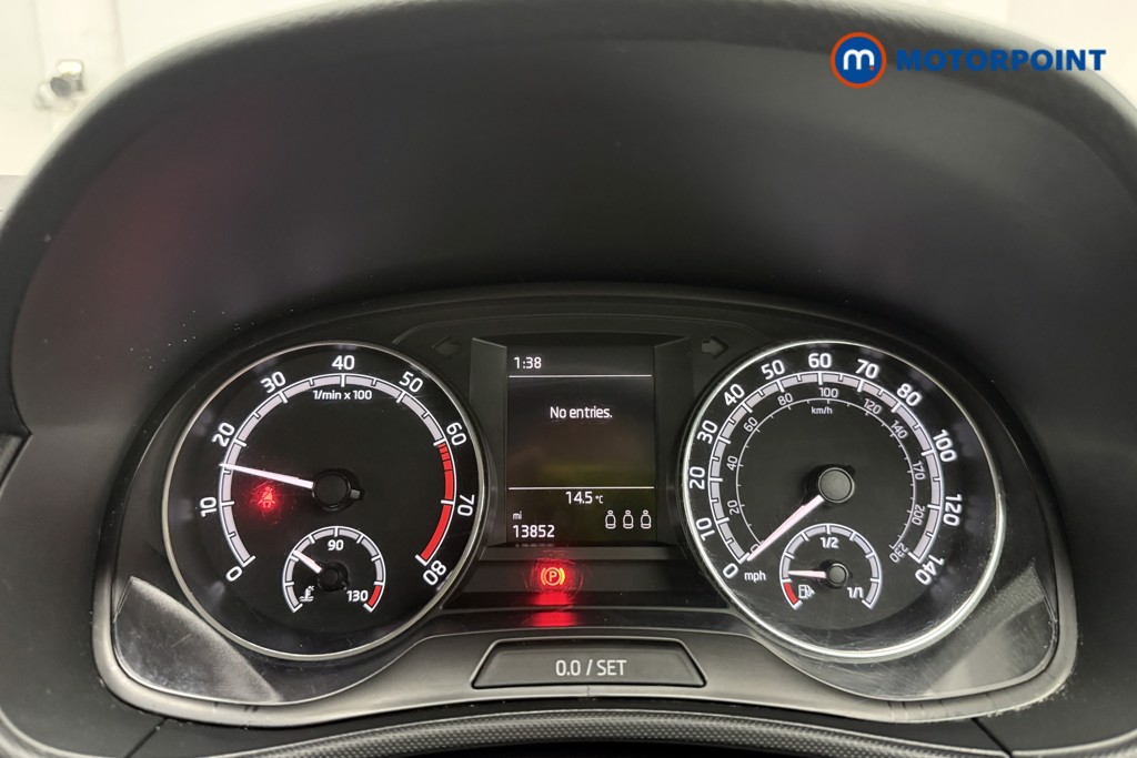 Skoda Fabia Colour Edition Manual Petrol Hatchback - Stock Number (1600248) - 5th supplementary image