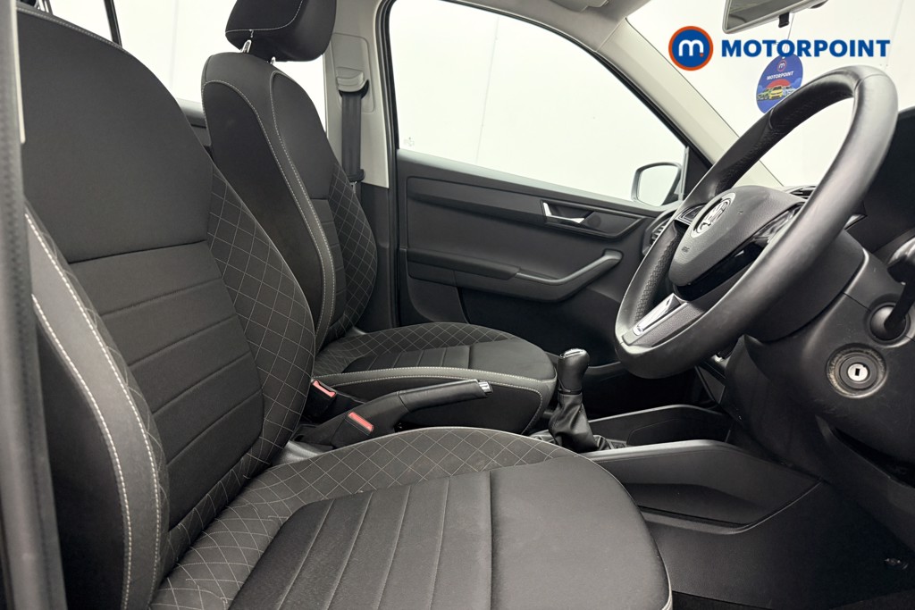 Skoda Fabia Colour Edition Manual Petrol Hatchback - Stock Number (1600248) - 7th supplementary image