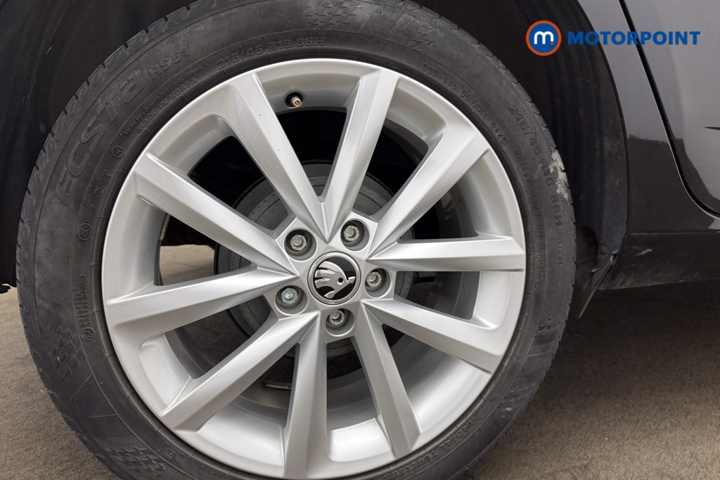 Skoda Fabia Colour Edition Manual Petrol Hatchback - Stock Number (1600248) - 9th supplementary image