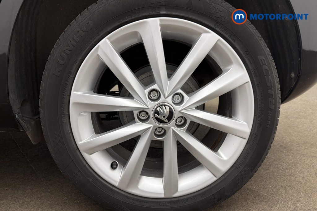 Skoda Fabia Colour Edition Manual Petrol Hatchback - Stock Number (1600248) - 12th supplementary image