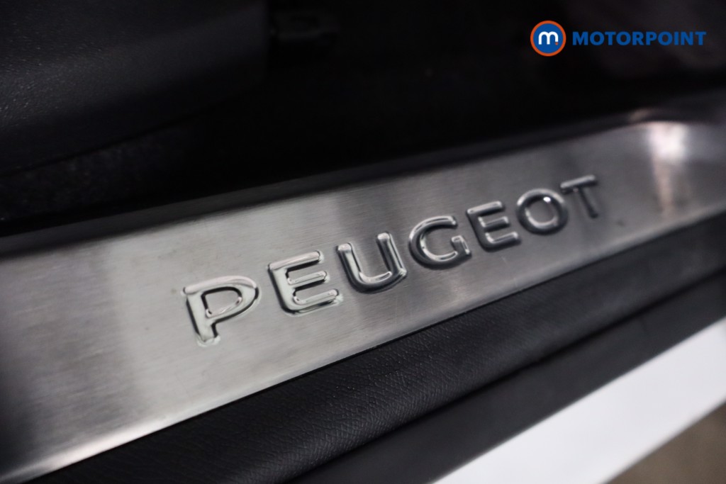 Peugeot 3008 Allure Automatic Petrol Plug-In Hybrid SUV - Stock Number (1610618) - 23rd supplementary image