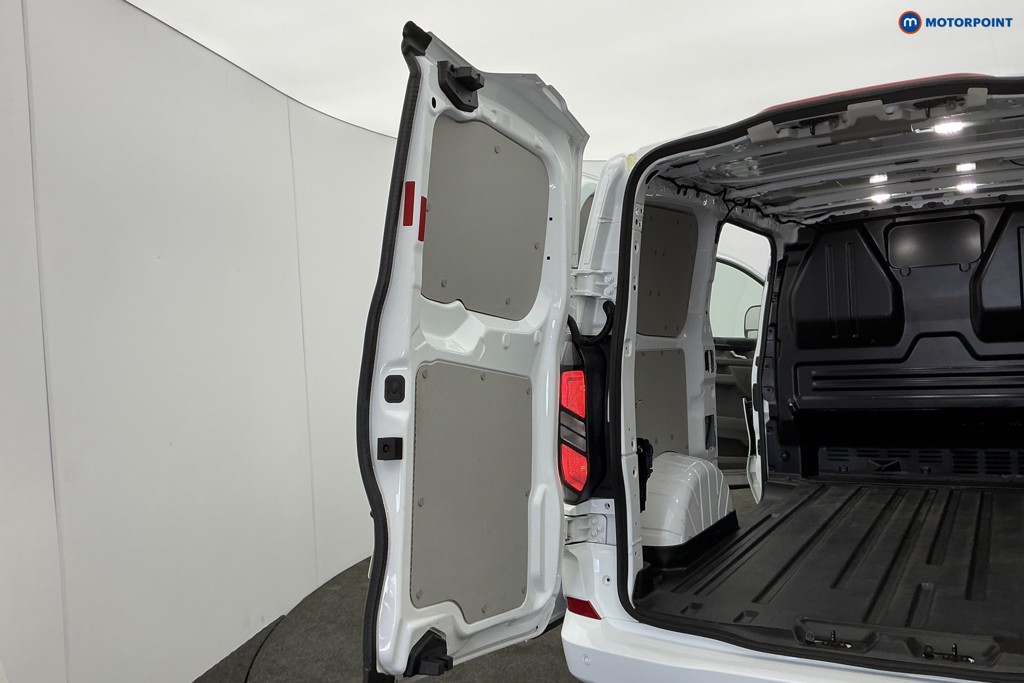 Ford Transit Custom Limited Manual Diesel Panel Van - Stock Number (1614059) - 4th supplementary image