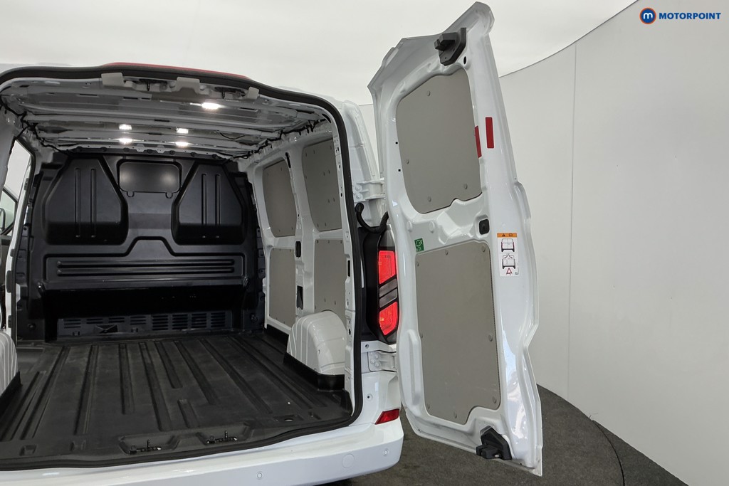 Ford Transit Custom Limited Manual Diesel Panel Van - Stock Number (1614059) - 5th supplementary image