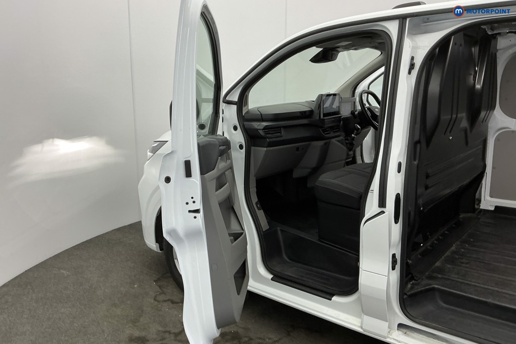 Ford Transit Custom Limited Manual Diesel Panel Van - Stock Number (1614059) - 10th supplementary image