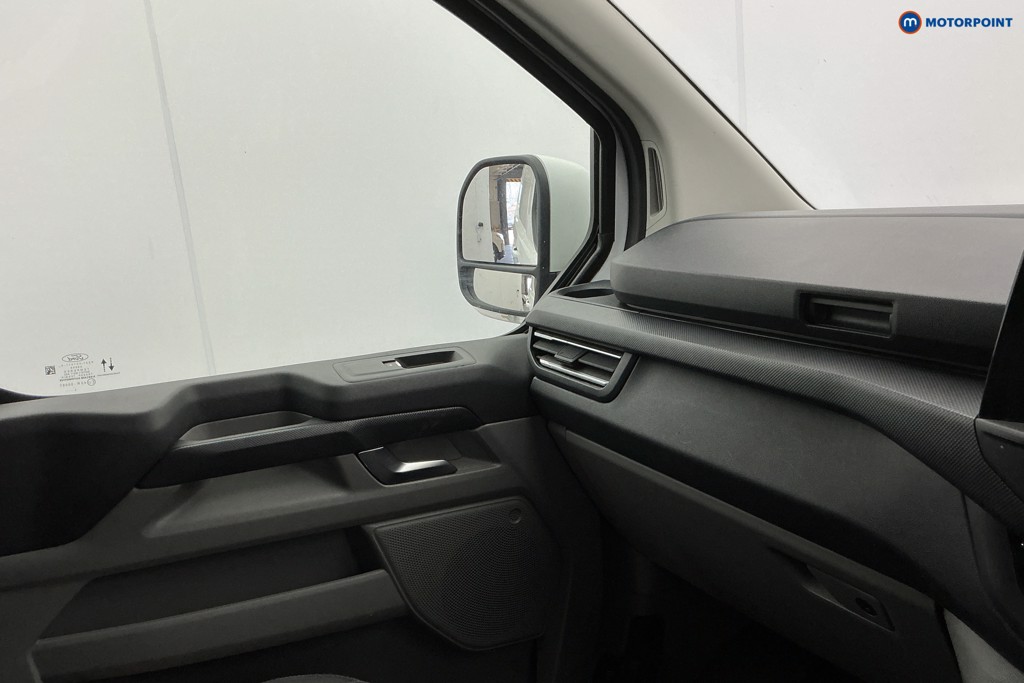 Ford Transit Custom Limited Manual Diesel Panel Van - Stock Number (1614059) - 25th supplementary image