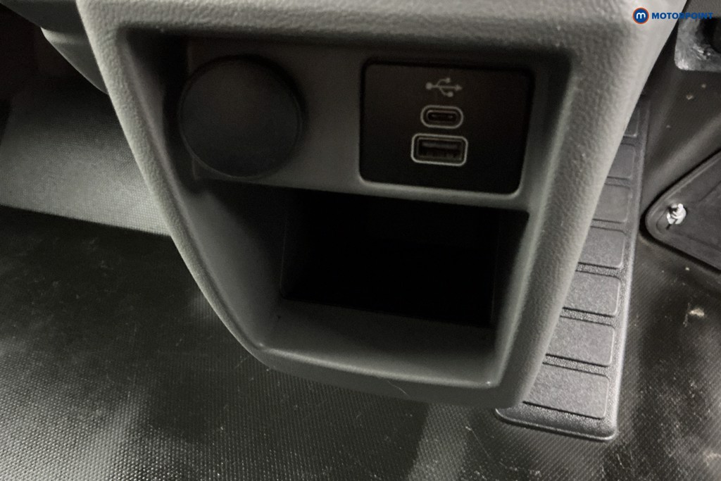 Ford Transit Custom Limited Manual Diesel Panel Van - Stock Number (1614059) - 30th supplementary image