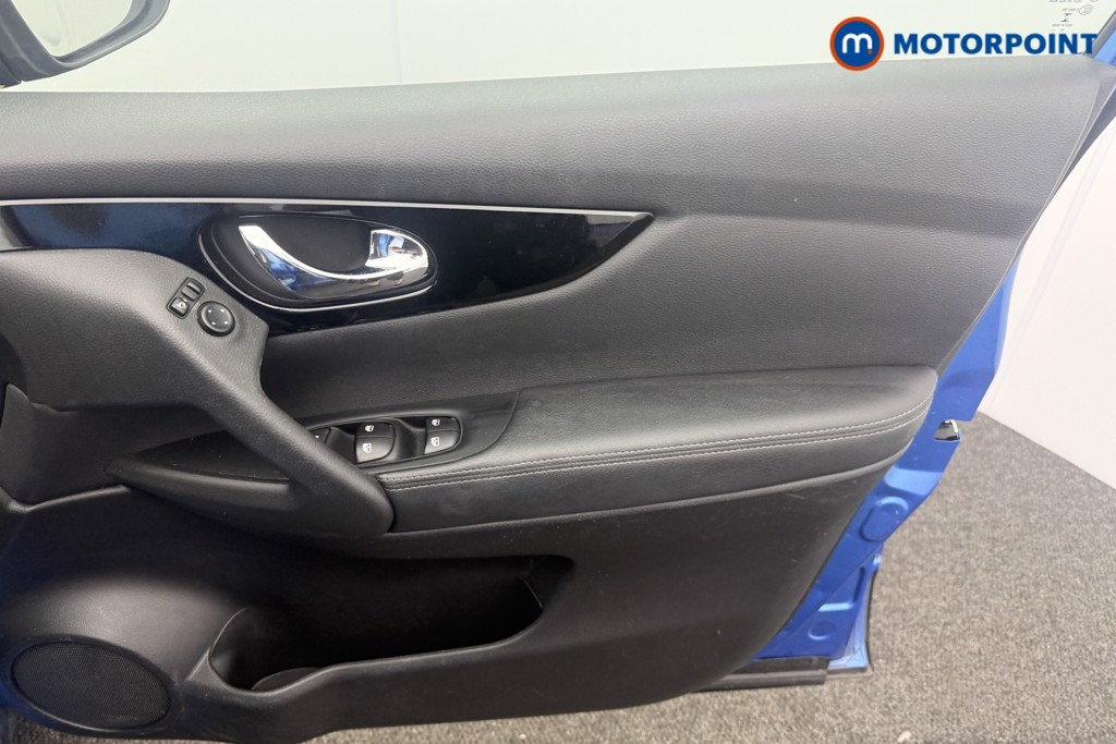 Nissan Qashqai Acenta Premium Manual Petrol SUV - Stock Number (1622265) - 11th supplementary image