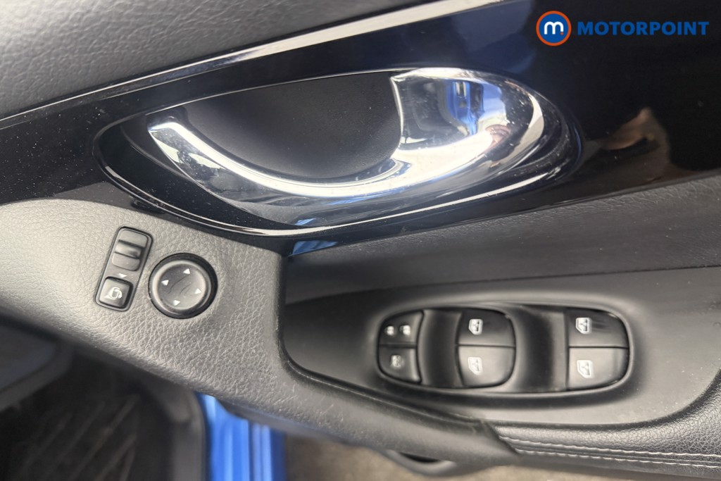 Nissan Qashqai Acenta Premium Manual Petrol SUV - Stock Number (1622265) - 12th supplementary image