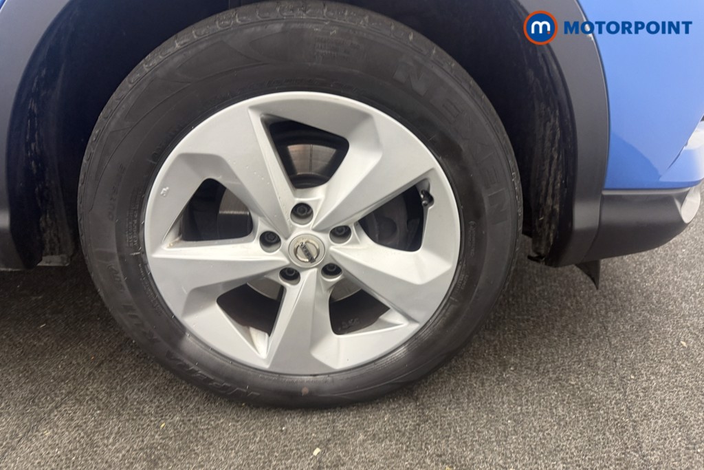 Nissan Qashqai Acenta Premium Manual Petrol SUV - Stock Number (1622265) - 23rd supplementary image