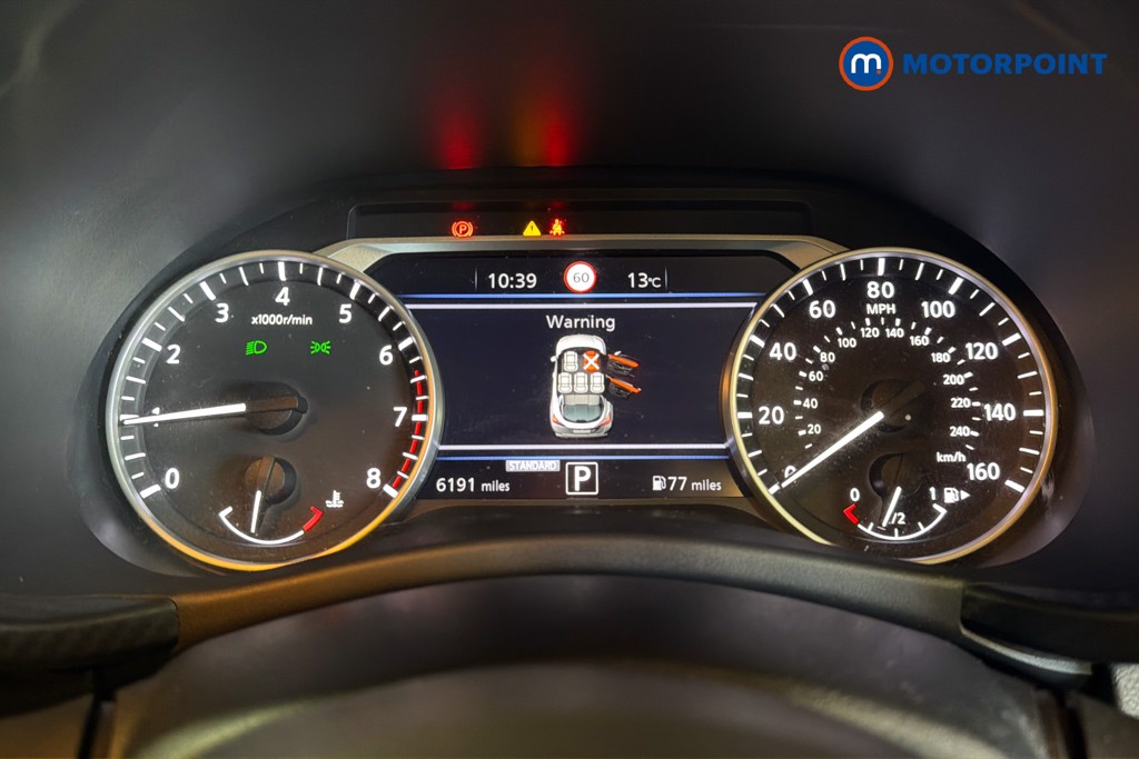Nissan Juke N-Connecta Automatic Petrol SUV - Stock Number (1626323) - 8th supplementary image