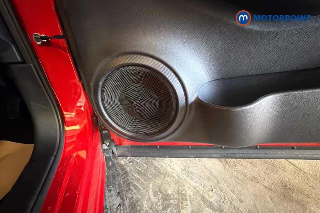 Nissan Juke N-Connecta Automatic Petrol SUV - Stock Number (1626323) - 21st supplementary image