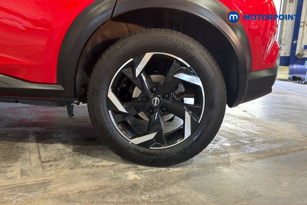 Nissan Juke N-Connecta Automatic Petrol SUV - Stock Number (1626323) - 48th supplementary image