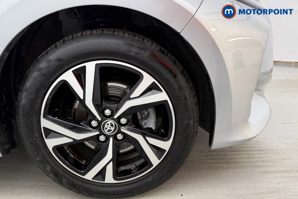 Toyota Yaris Design Automatic Petrol-Electric Hybrid Hatchback - Stock Number (1626706) - 24th supplementary image
