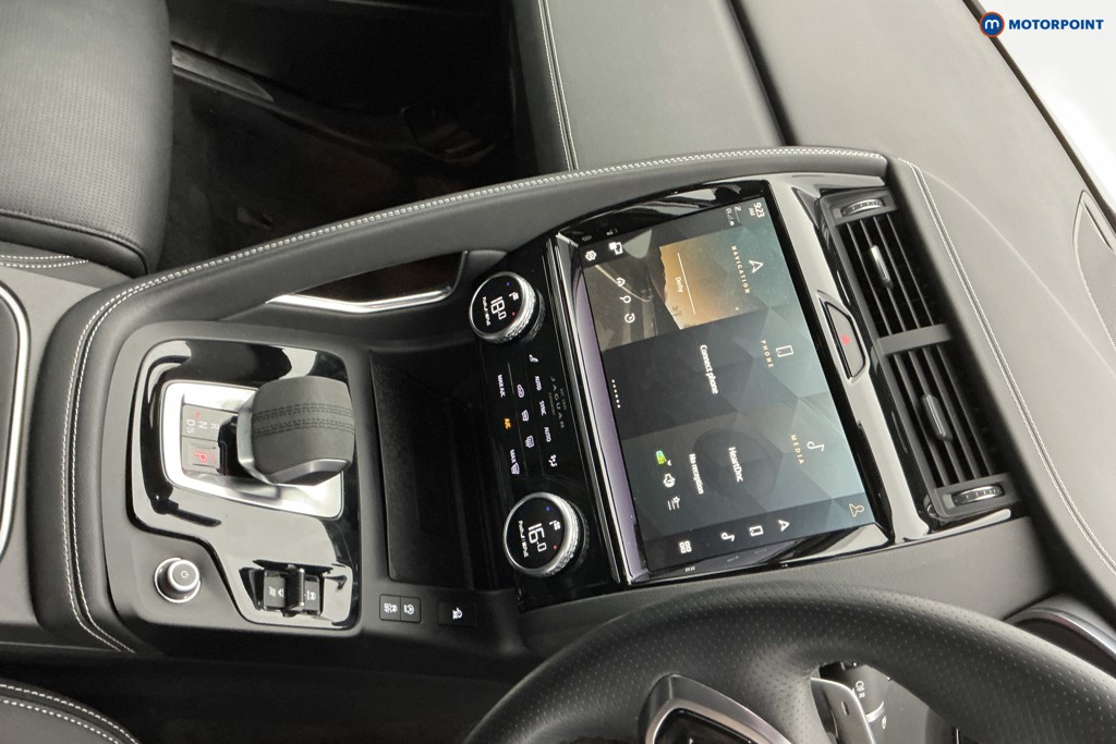 Jaguar E-Pace R-Dynamic Black Automatic Diesel SUV - Stock Number (1627035) - 21st supplementary image