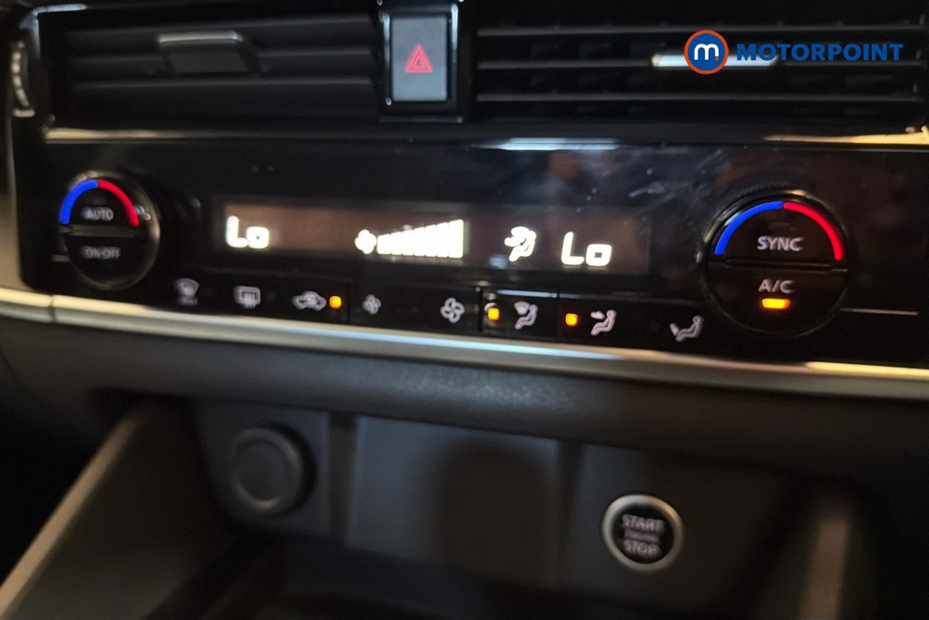 Nissan Qashqai Acenta Premium Manual Petrol SUV - Stock Number (1631774) - 12th supplementary image