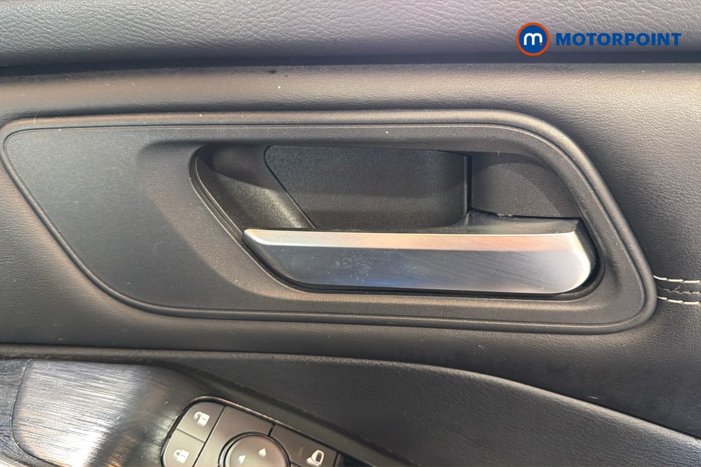 Nissan Qashqai Acenta Premium Manual Petrol SUV - Stock Number (1631774) - 42nd supplementary image