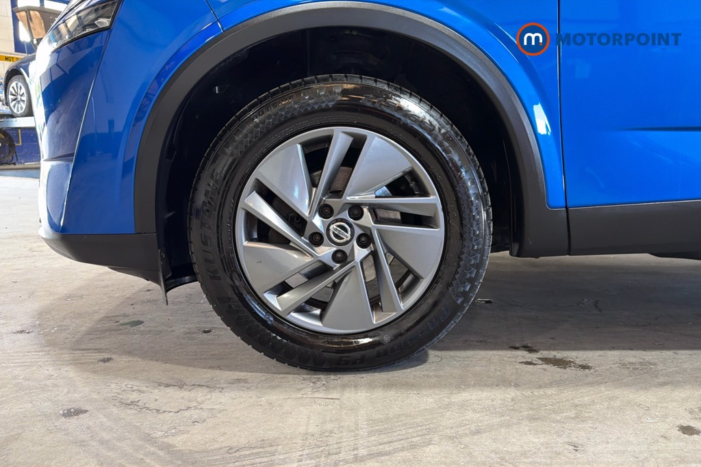 Nissan Qashqai Acenta Premium Manual Petrol SUV - Stock Number (1631774) - 47th supplementary image