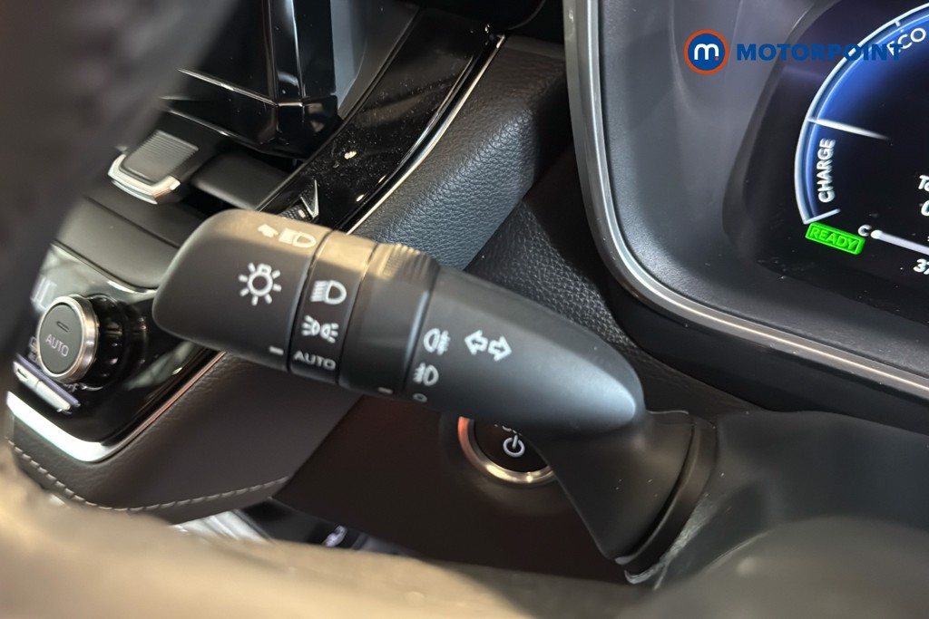 Toyota Corolla Excel Automatic Petrol-Electric Hybrid Hatchback - Stock Number (1632275) - 6th supplementary image