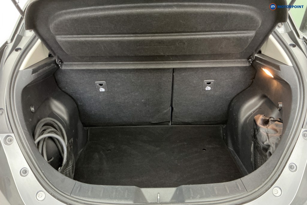 Nissan Leaf N-Connecta Automatic Electric Hatchback - Stock Number (1632594) - 4th supplementary image