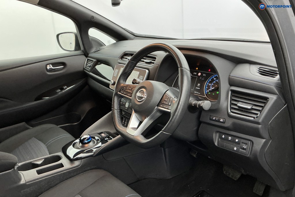Nissan Leaf N-Connecta Automatic Electric Hatchback - Stock Number (1632594) - 8th supplementary image