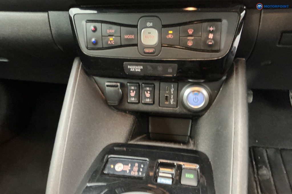 Nissan Leaf N-Connecta Automatic Electric Hatchback - Stock Number (1632594) - 19th supplementary image