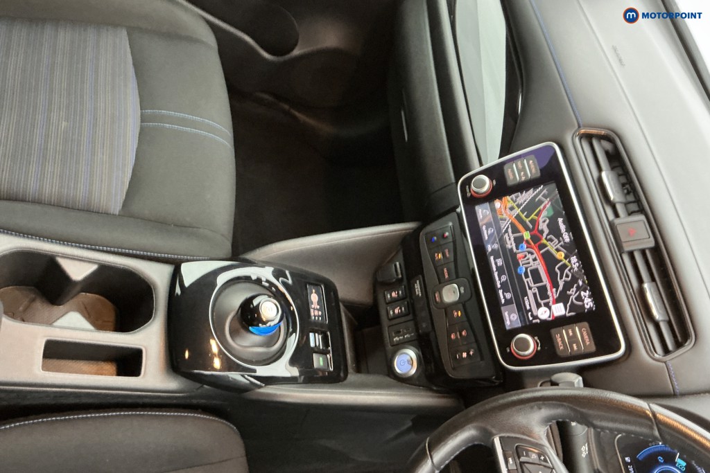 Nissan Leaf N-Connecta Automatic Electric Hatchback - Stock Number (1632594) - 20th supplementary image