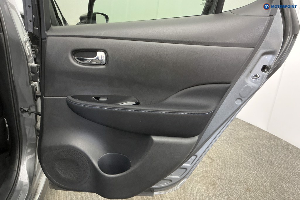 Nissan Leaf N-Connecta Automatic Electric Hatchback - Stock Number (1632594) - 27th supplementary image