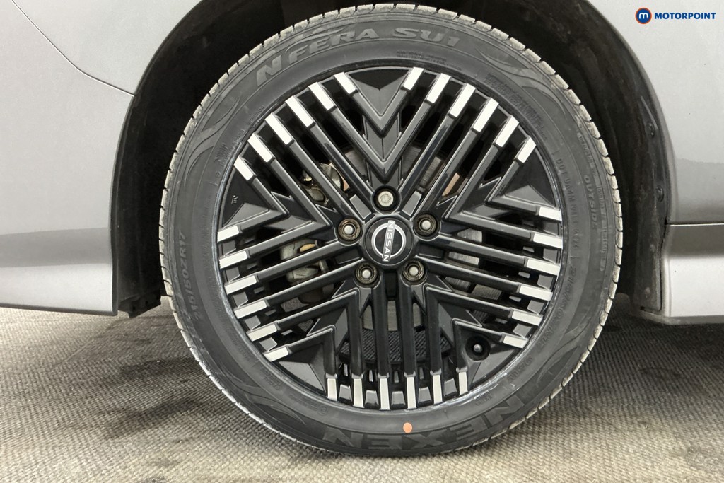 Nissan Leaf N-Connecta Automatic Electric Hatchback - Stock Number (1632594) - 35th supplementary image