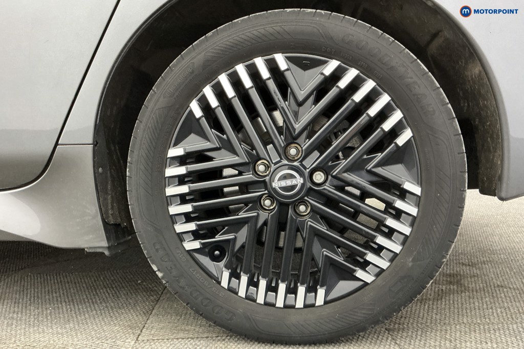 Nissan Leaf N-Connecta Automatic Electric Hatchback - Stock Number (1632594) - 36th supplementary image
