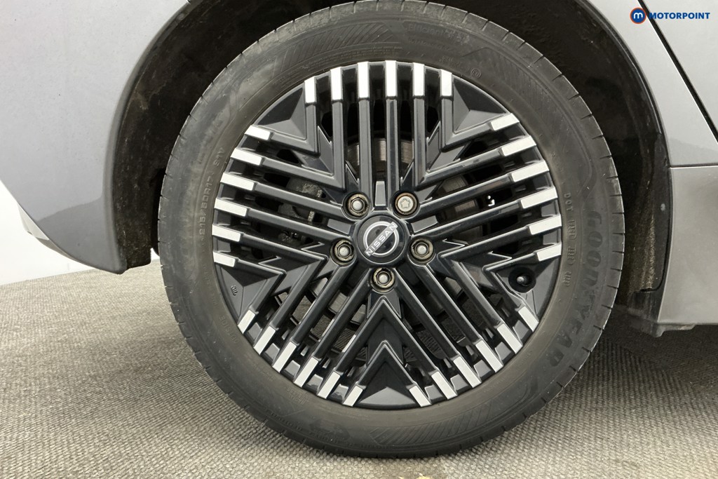 Nissan Leaf N-Connecta Automatic Electric Hatchback - Stock Number (1632594) - 37th supplementary image