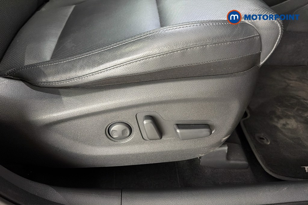 Hyundai Tucson Premium Se Automatic Diesel SUV - Stock Number (1632662) - 25th supplementary image