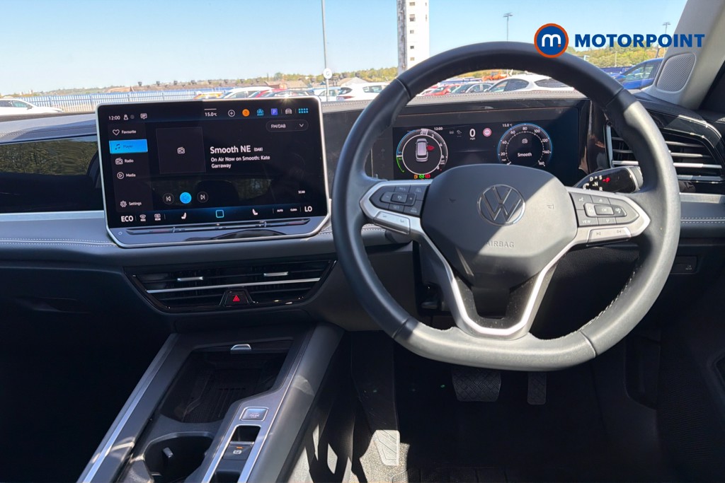 Volkswagen Passat Life Automatic Petrol Plug-In Hybrid Estate - Stock Number (1632882) - 2nd supplementary image