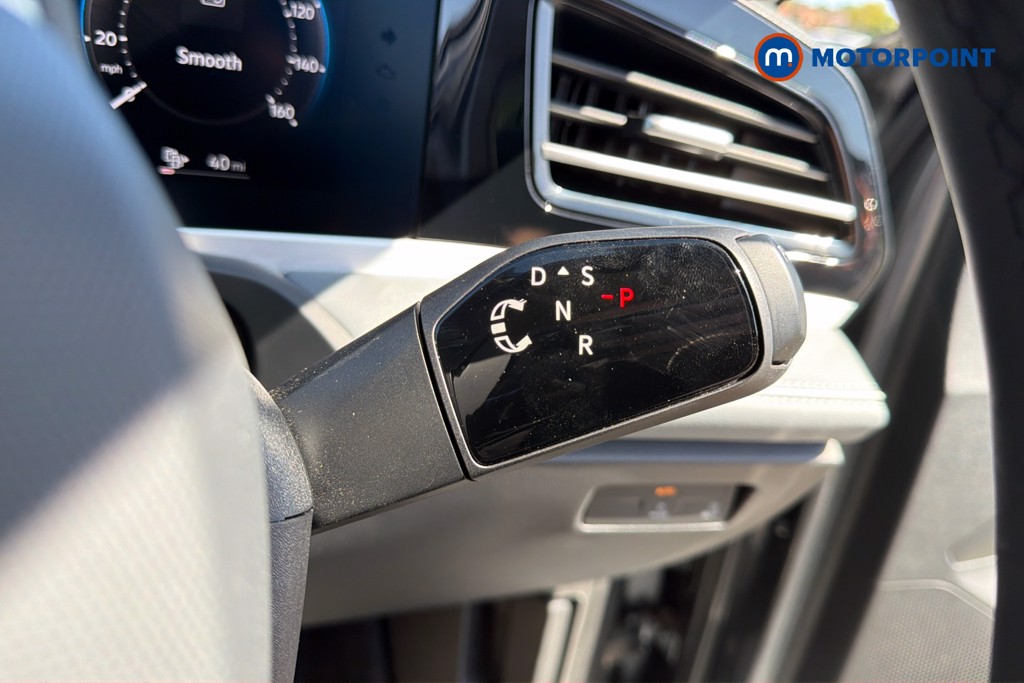 Volkswagen Passat Life Automatic Petrol Plug-In Hybrid Estate - Stock Number (1632882) - 15th supplementary image