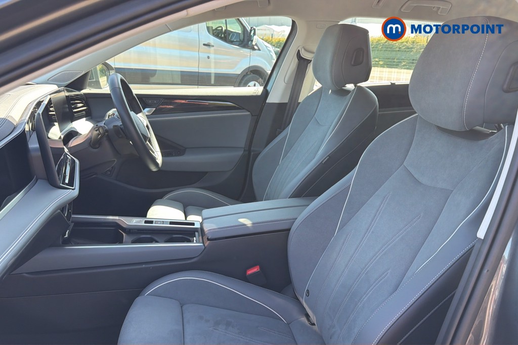 Volkswagen Passat Life Automatic Petrol Plug-In Hybrid Estate - Stock Number (1632882) - 22nd supplementary image