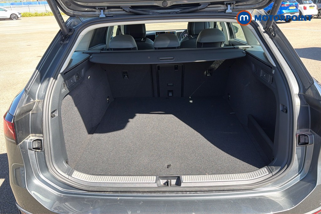 Volkswagen Passat Life Automatic Petrol Plug-In Hybrid Estate - Stock Number (1632882) - 33rd supplementary image