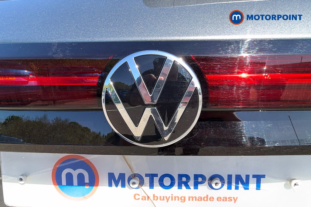 Volkswagen Passat Life Automatic Petrol Plug-In Hybrid Estate - Stock Number (1632882) - 37th supplementary image