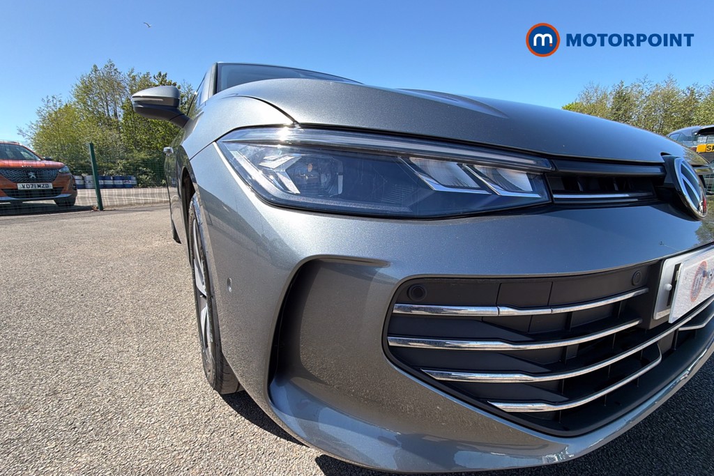 Volkswagen Passat Life Automatic Petrol Plug-In Hybrid Estate - Stock Number (1632882) - 44th supplementary image