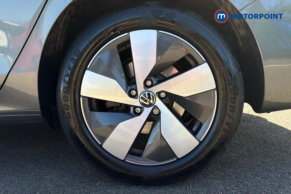 Volkswagen Passat Life Automatic Petrol Plug-In Hybrid Estate - Stock Number (1632882) - 48th supplementary image