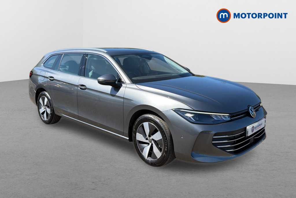 Volkswagen Passat Life Automatic Petrol Plug-In Hybrid Estate - Stock Number (1632882) - Drivers side front corner