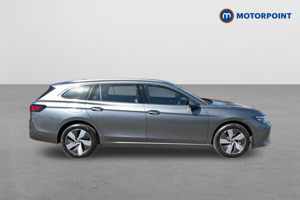 Volkswagen Passat Life Automatic Petrol Plug-In Hybrid Estate - Stock Number (1632882) - Drivers side
