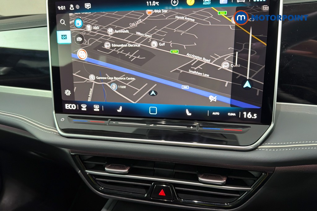 Volkswagen Passat Life Automatic Petrol Plug-In Hybrid Estate - Stock Number (1632891) - 10th supplementary image